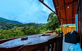 Ella Lovers View Cabins